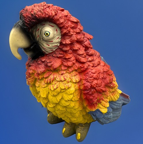 Parrot macaw figurine resin - parrot,